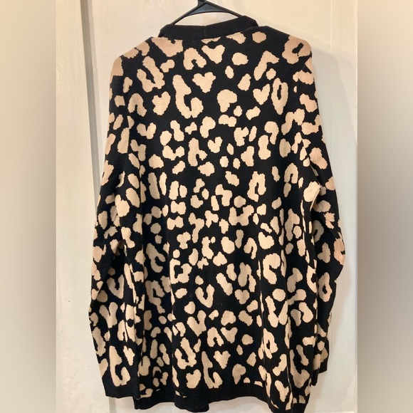 Kim Rogers Cardigan - Picture 7 of 10